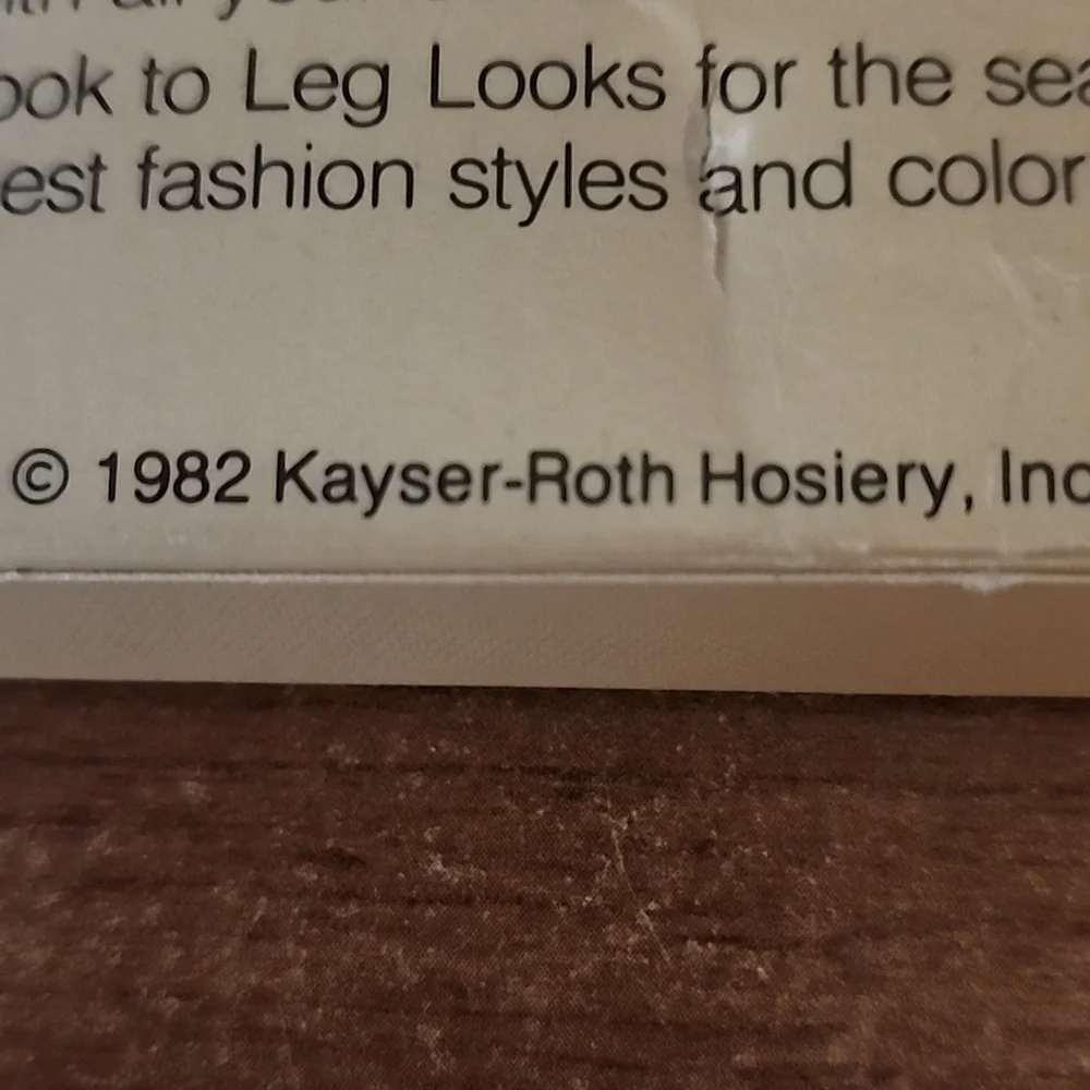 Vtg Leg Looks Pantyhose 1982 Royal blue Hosiery Sandlefoot All Sheer Sandlefoot